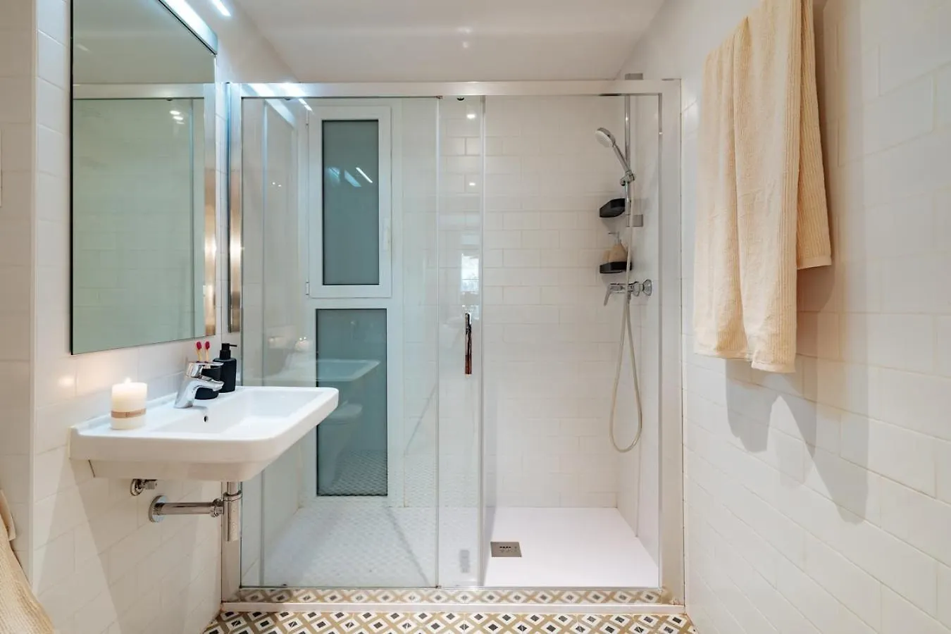 Casa Dorada Apartment Barcelona